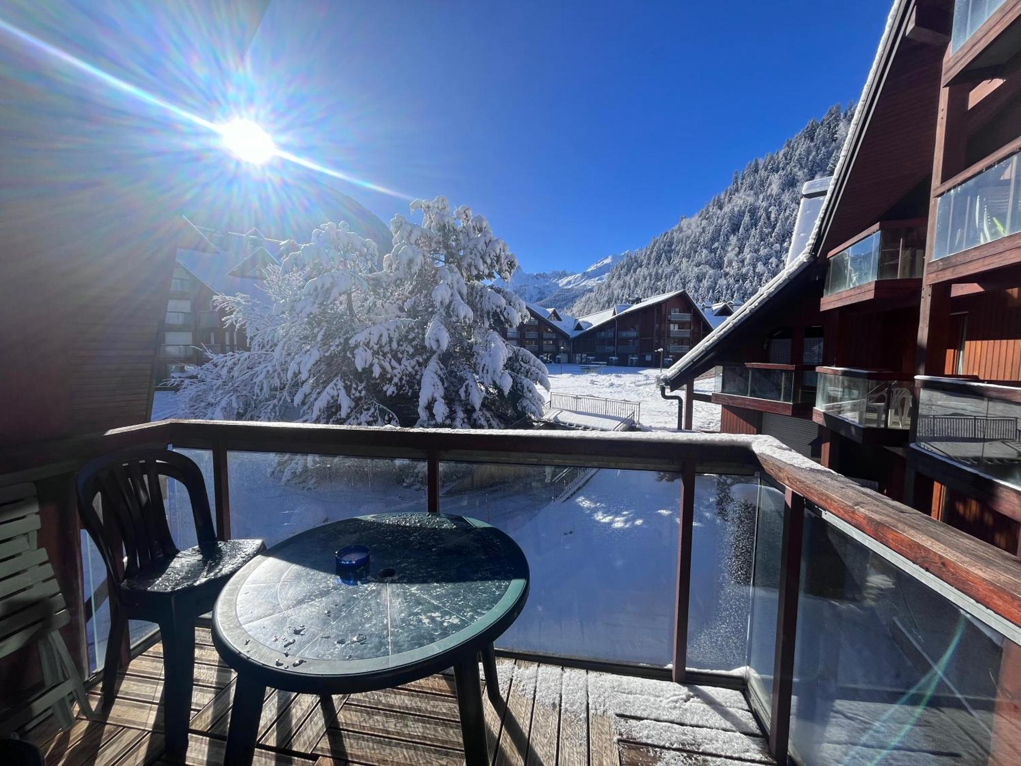 莱孔塔米讷蒙茹瓦Aux Pieds Des Pistes En Plein Soleil公寓 外观 照片
